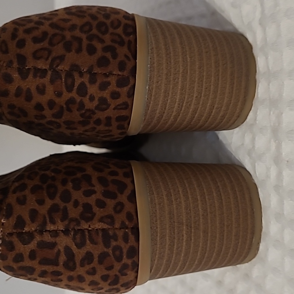 Universal Thread Boots - image 2